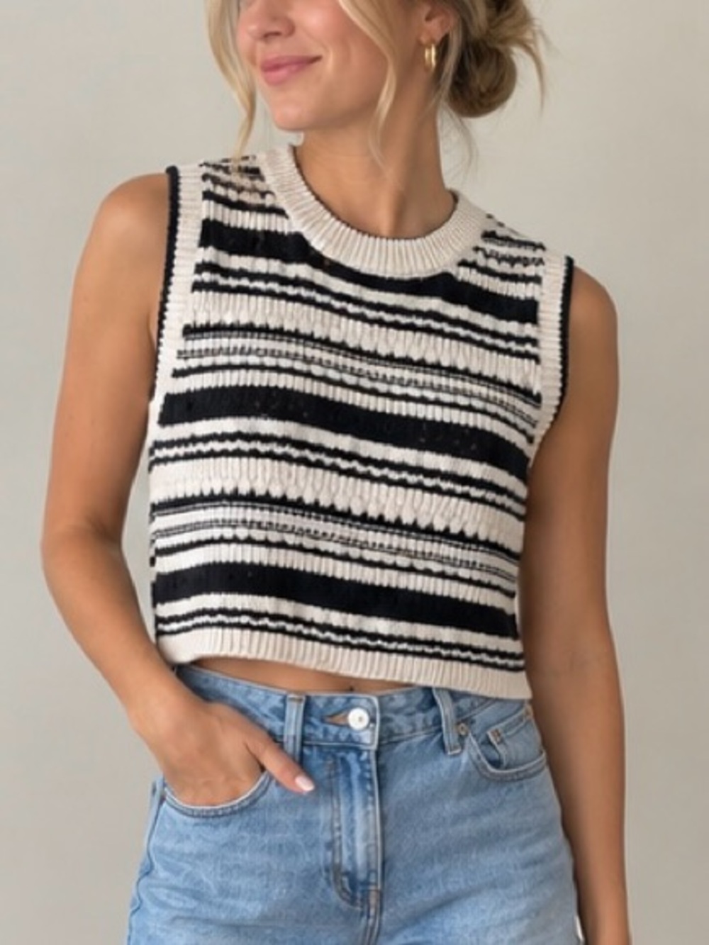 Striped Knit Sleeveless Top - Black & Cream